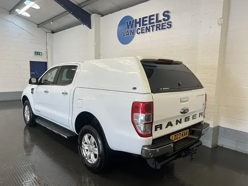 Begagnad Ford Ranger Limited 170 HK (125 kW) 2023 Vit Pickup