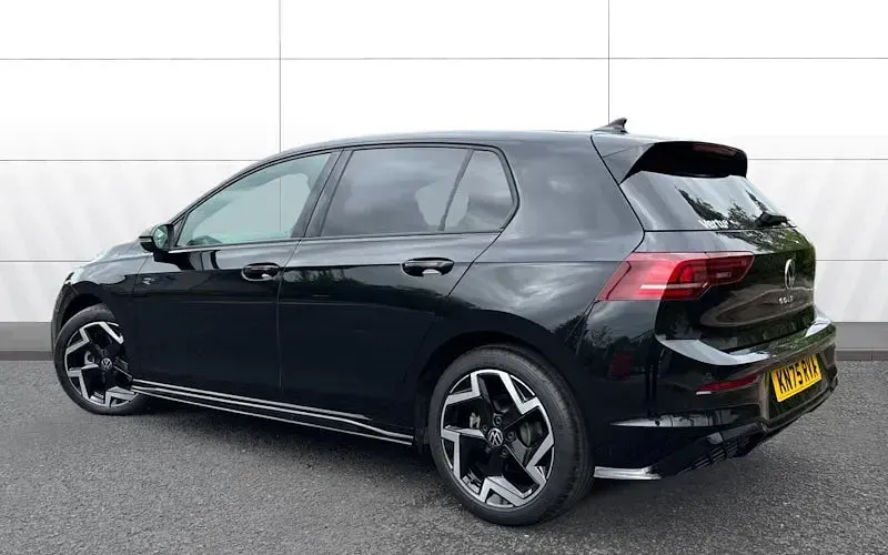 Used VW Golf VIII R-line 150 HP (110 kW) 2026 Hatchback