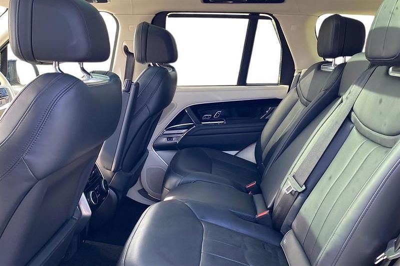 Used Land Rover Range Rover Autobiography 350 HP (257 kW) 2023 Grey SUV