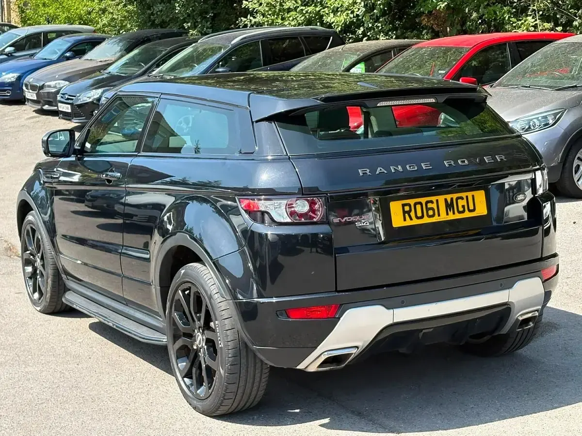 Used Land Rover Range Rover evoque Dynamic 236 HP (173 kW) 2011 Black Coupe