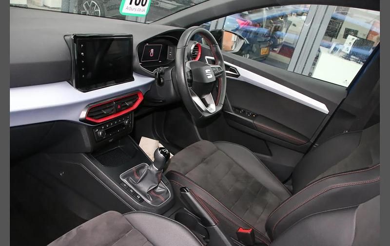 Used Seat Ibiza FR Sport 94 HP (69 kW) 2023 Blue Hatchback