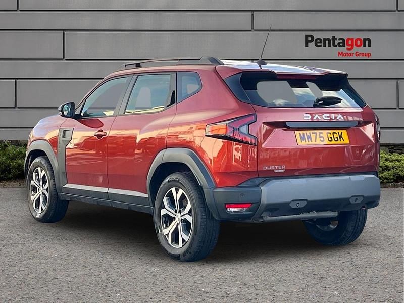 Begagnad Dacia Duster Expression 141 HK (103 kW) 2025 Brun Halvkombi