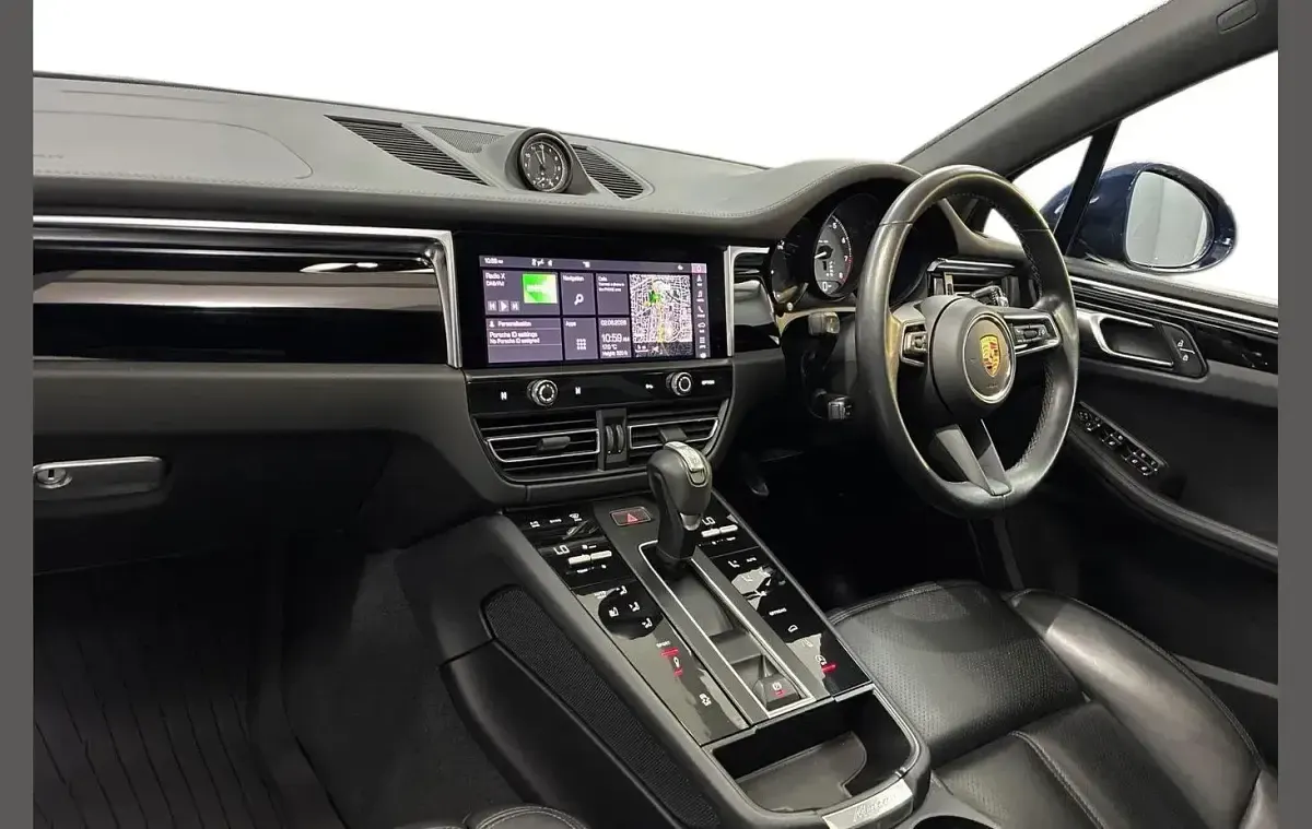 Used Porsche Macan S 374 HP (275 kW) 2024 Blue SUV