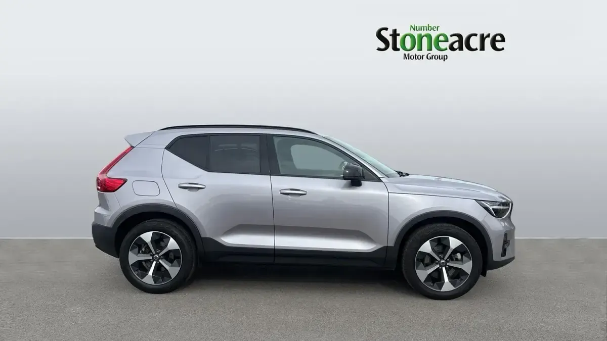 Used Volvo XC40 Plus 163 HP (119 kW) 2025 Silver SUV