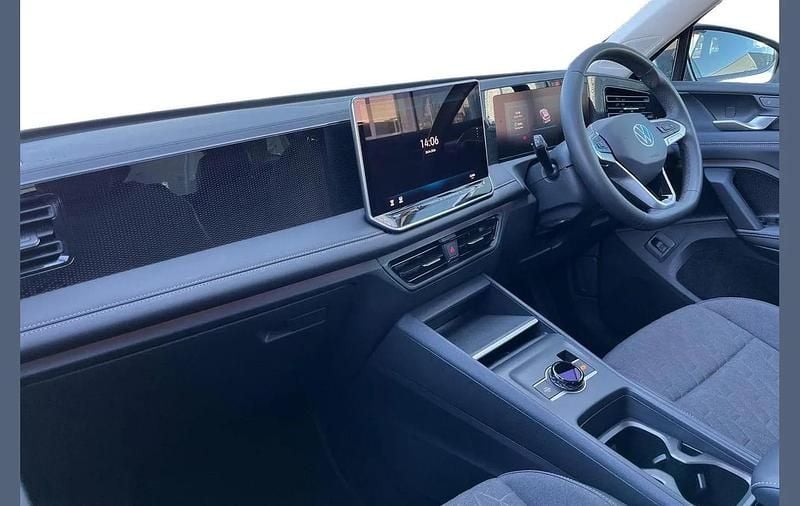 Usado VW Tiguan Match 147 CV (108 kW) 2025 Gris SUV
