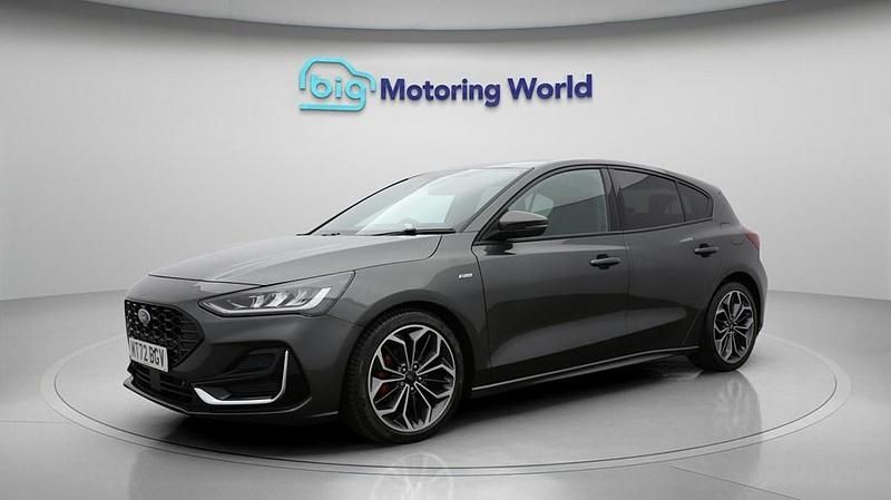 Used Ford Focus ST-Line 120 HP (88 kW) 2022 Grey Hatchback