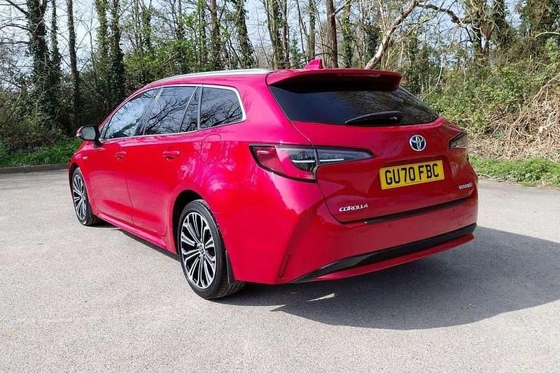 Used Toyota Corolla Sport 120 HP (88 kW) 2020 Red Estate