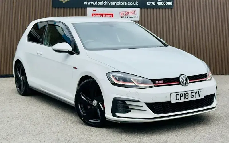 Begagnad VW Golf VII GTI 245 HK (180 kW) 2019 Halvkombi