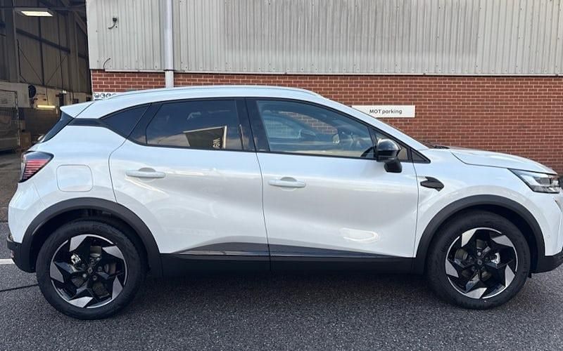 New Renault Captur Techno 91 HP (66 kW) 2025 Metallic  arctic white  SUV