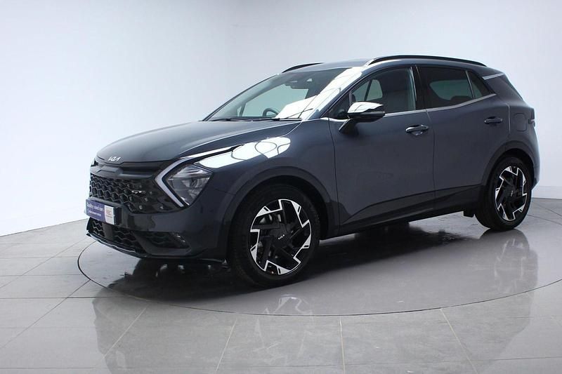 Grey Used 2024 Kia Sportage 4 SUV | £27,128 (Super price) - Image 1/4