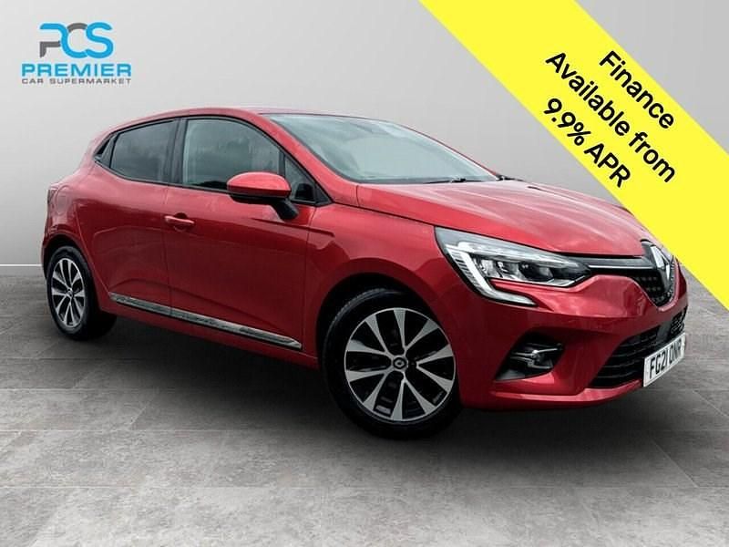 Flame red Used 2021 Renault Clio V Iconic Hatchback | £7,995 (Good price) - Image 1/3