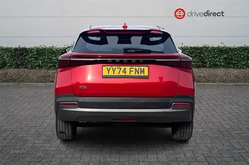 Używany Omoda E5 150 kW (204 KM) 2024 Czerwony SUV
