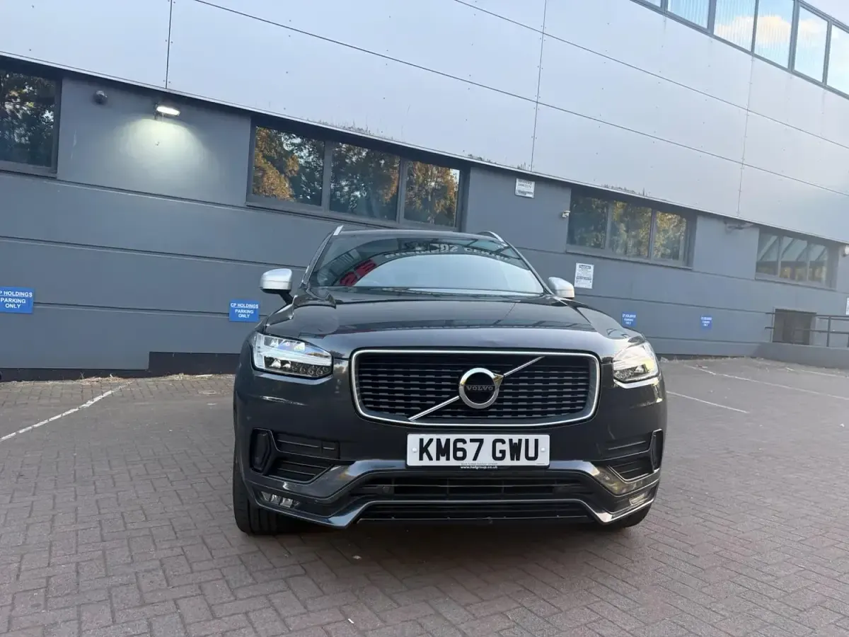 Used Volvo XC90 R-Design 235 HP (172 kW) 2017 Grey SUV