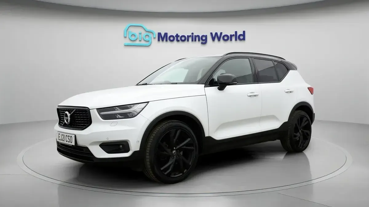 Used Volvo XC40 R-Design Pro 250 HP (183 kW) 2021 White SUV