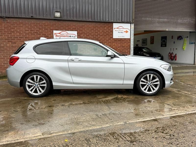 Used BMW 118 Sport Line 2019 Silver Hatchback