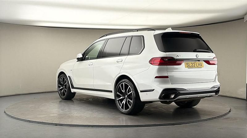 Used BMW X7 M Sport 340 HP (250 kW) 2021 Mineral white SUV