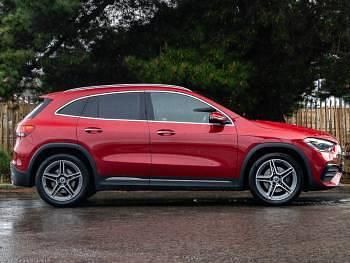 Used Mercedes GLA220 AMG Line Premium Plus 190 HP (139 kW) 2021 Red SUV