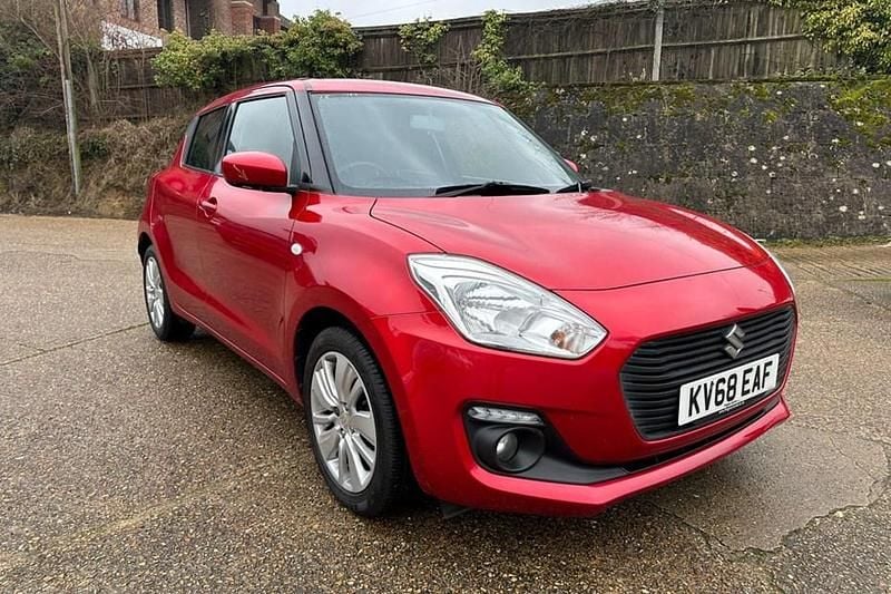 Used Suzuki Swift SZ-T 111 HP (81 kW) 2018 Red Hatchback
