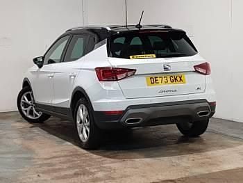 Used Seat Arona FR 110 HP (80 kW) 2023 White SUV