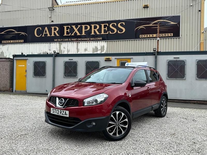 Used Nissan Qashqai 360º 2013 Red SUV