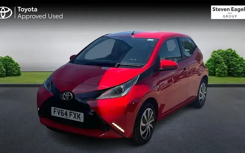 Used Toyota Aygo X-play 69 HP (50 kW) 2018 Hatchback