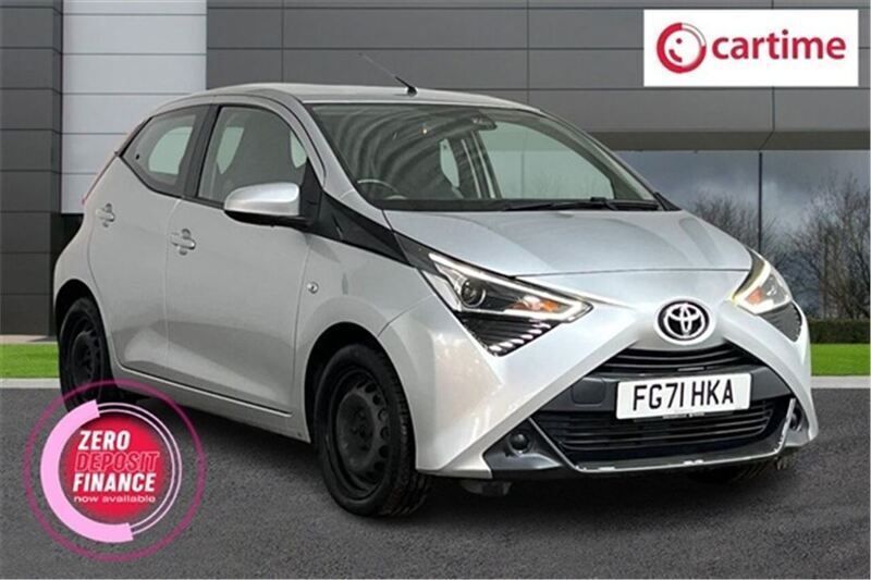 Silver Used 2021 Toyota Aygo X-play Hatchback | £11,400 (A bit pricey) - Image 1/3
