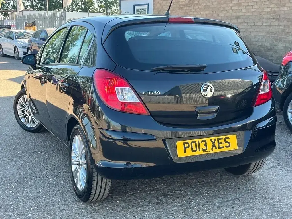 Usado Vauxhall Corsa 2013 Preto Citadino