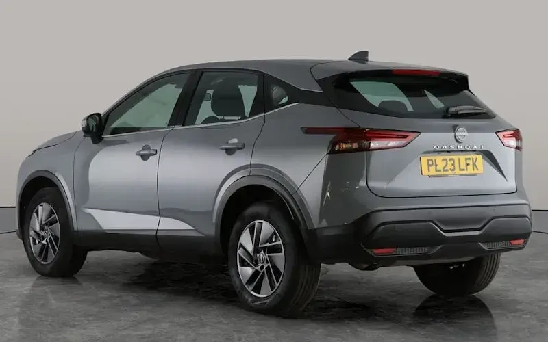 Used Nissan Qashqai Acenta Premium 140 HP (102 kW) 2023 Grey SUV