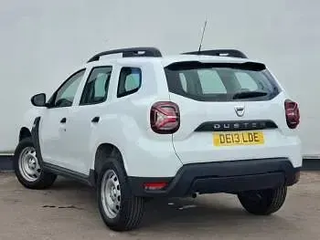 Used Dacia Duster Essentiel 90 HP (66 kW) 2022 White SUV