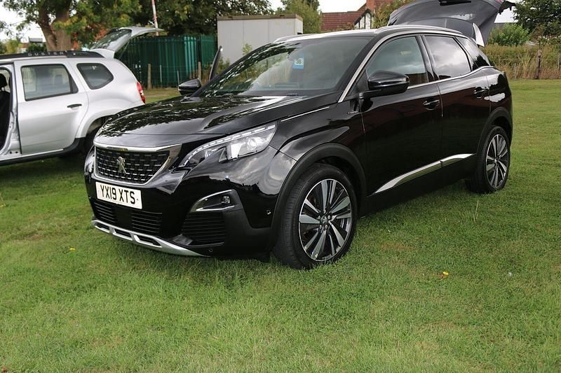 Black Used 2019 Peugeot 3008 Premium Hatchback | £11,995 (Fair price) - Image 1/4