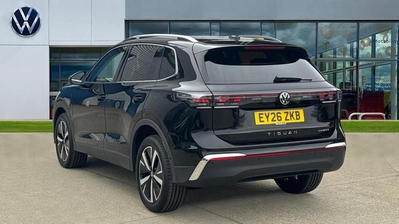 New VW Tiguan Elegance 204 HP (150 kW) 2026 Grenadilla black metallic SUV
