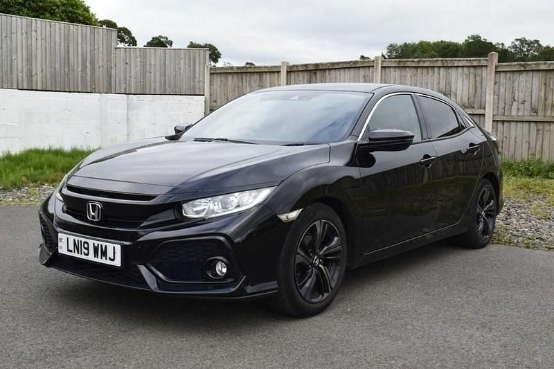 Begagnad Honda Civic SR 126 HK (92 kW) 2019 Svart Halvkombi