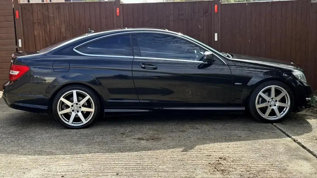Used Mercedes C220 Sport Edition 170 HP (125 kW) 2011 Black Coupe