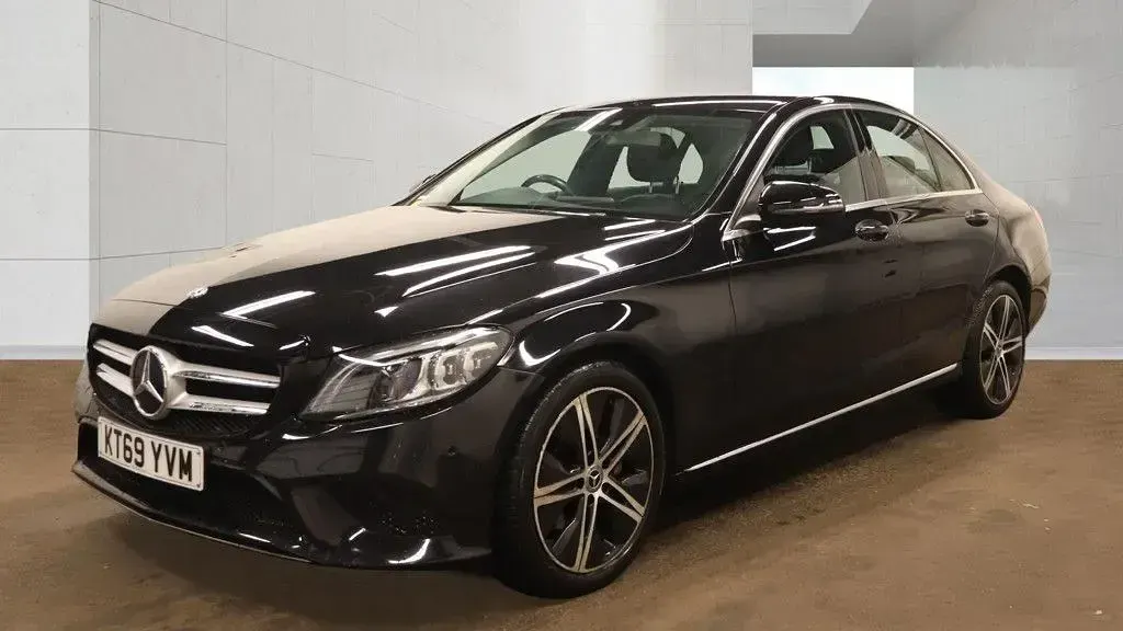 Used Mercedes C200 198 HP (145 kW) 2020 Black Sedan