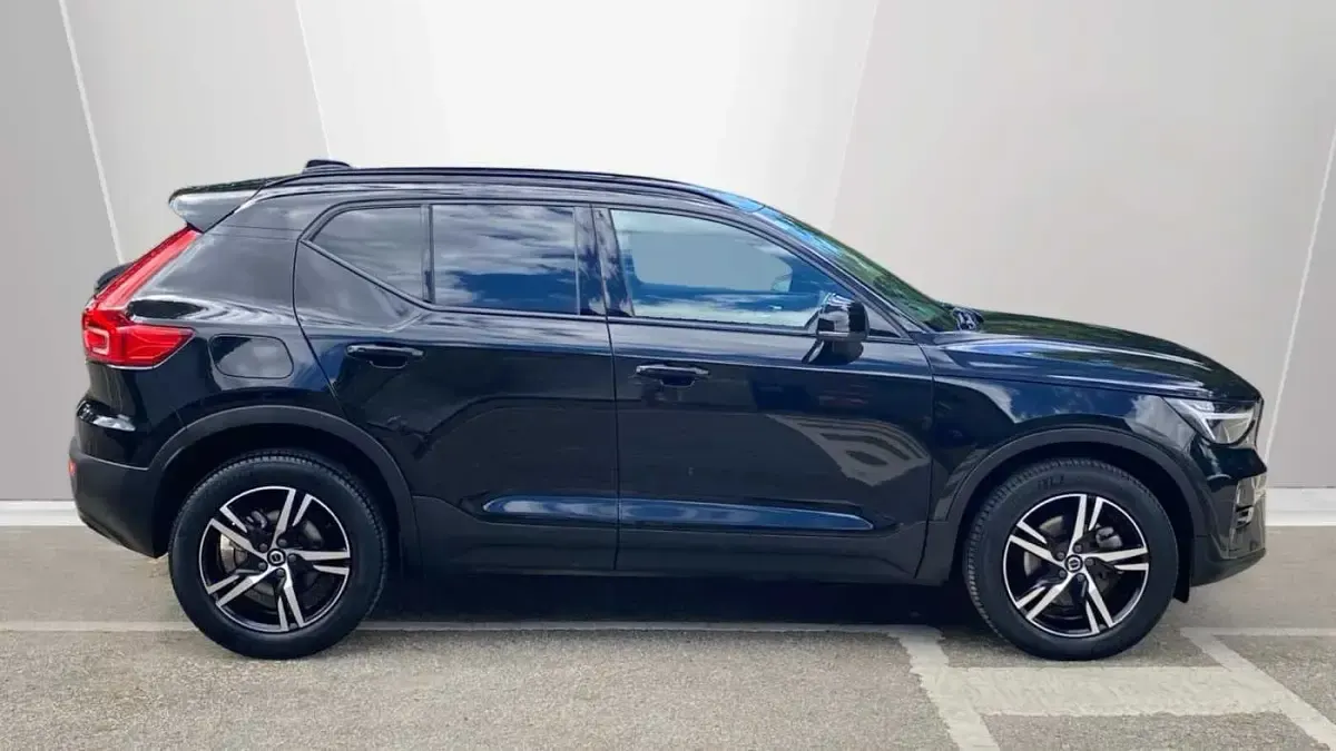 Used Volvo XC40 Plus 163 HP (119 kW) 2023 SUV