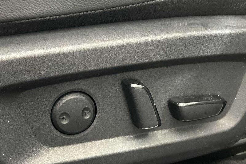 Image 2/4