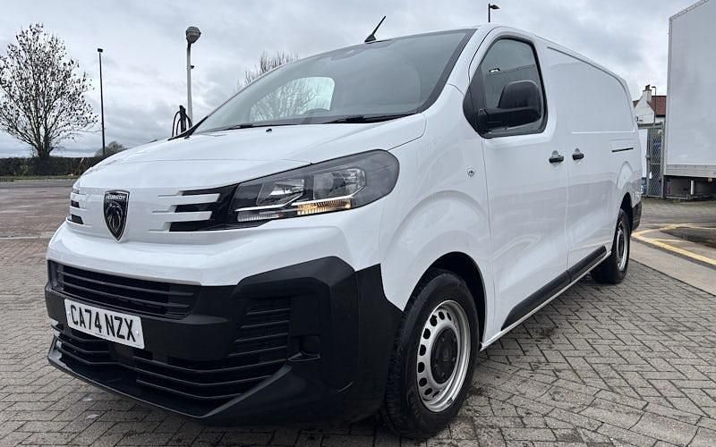 Used Peugeot Expert 120 HP (88 kW) 2025 Van