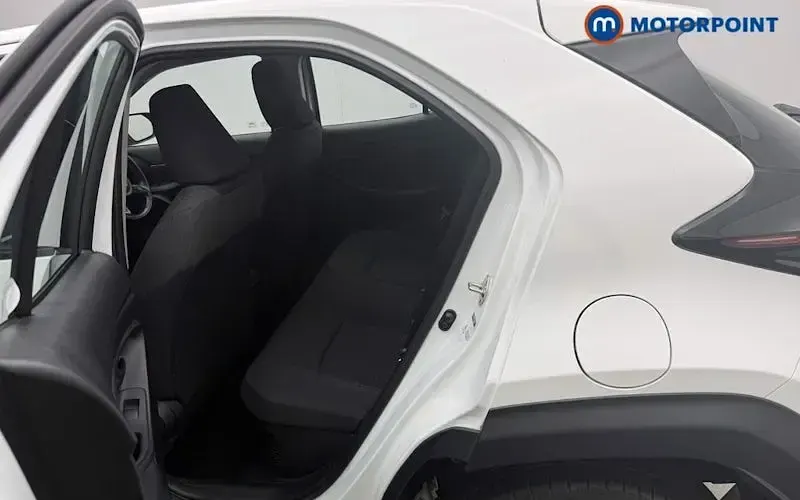 Used Toyota Yaris Cross 116 HP (85 kW) 2023 White SUV