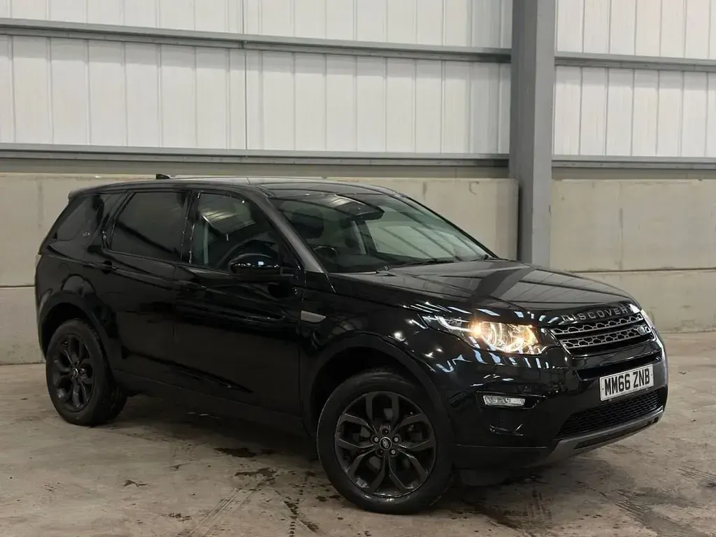 Second-hand Land Rover Discovery Sport SE 180 CP (132 kW) 2016 Negru SUV