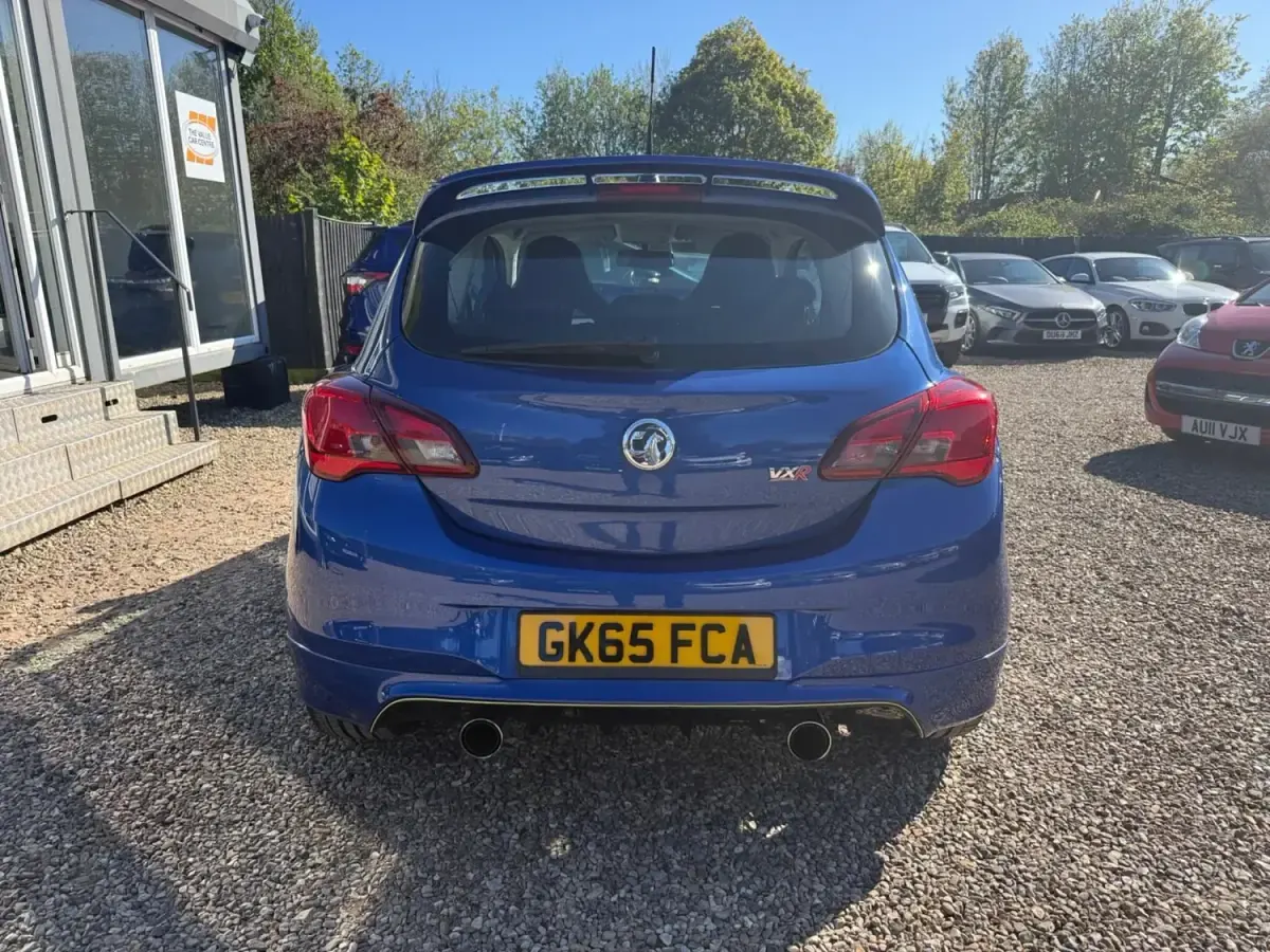 Second-hand Vauxhall Corsa 205 CP (150 kW) 2015 Albastru Hatchback