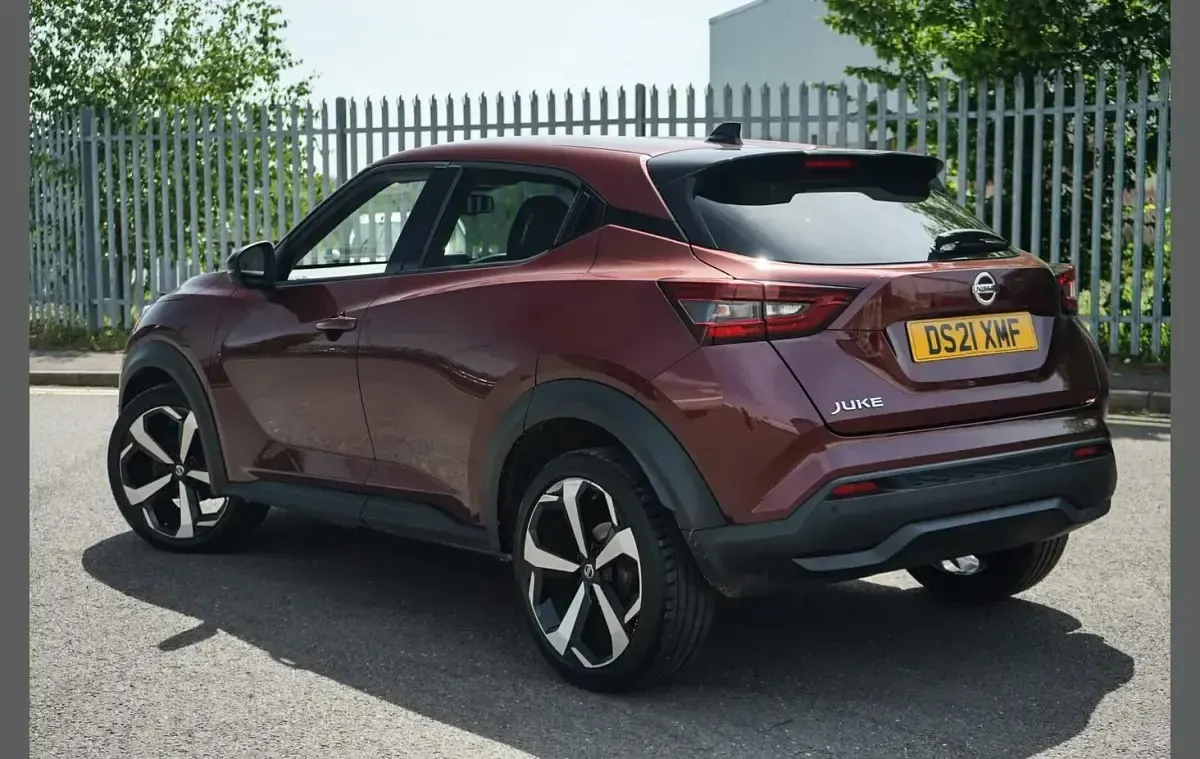 Used Nissan Juke Tekna 112 HP (82 kW) 2021 Red SUV