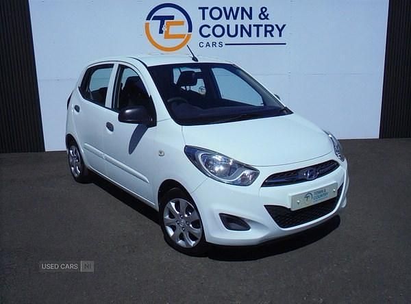 White Used 2013 Hyundai i10 Classic Hatchback | £3,995 (Fair price) - Image 1/4