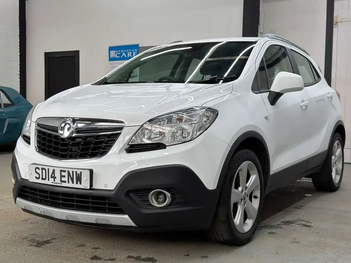 Used Vauxhall Mokka 115 HP (84 kW) 2014 White SUV