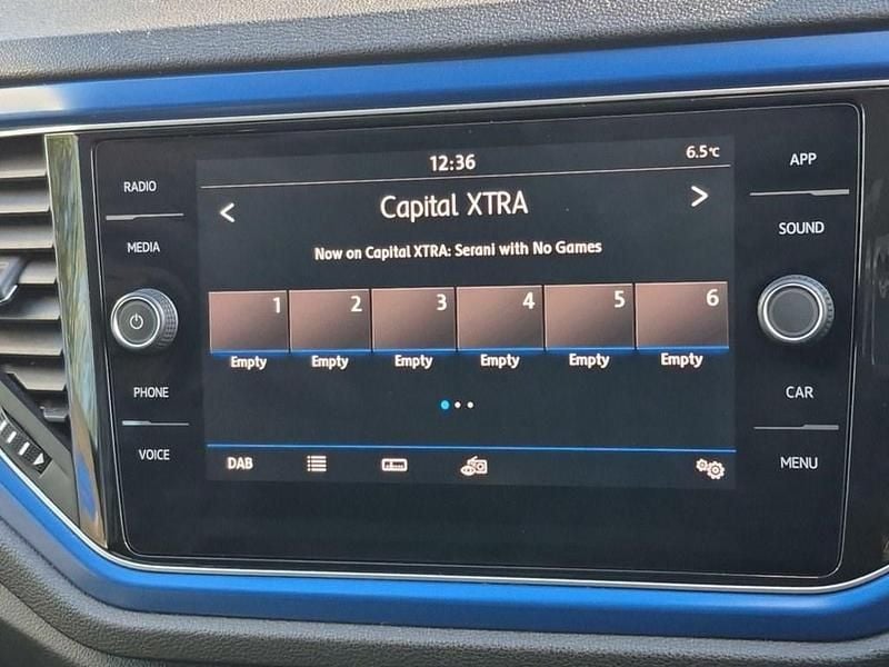 Usado VW T-Roc Design 115 HP (84 kW) 2018 Preto SUV