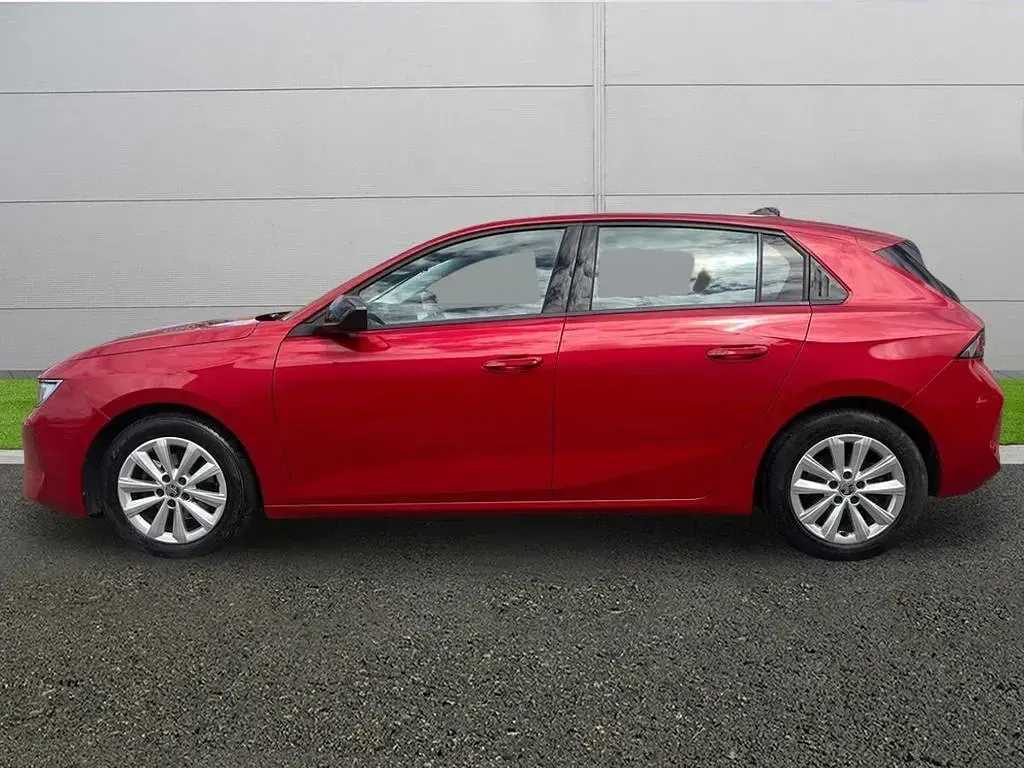 Used Vauxhall Astra Design Edition 2022 Red Hatchback
