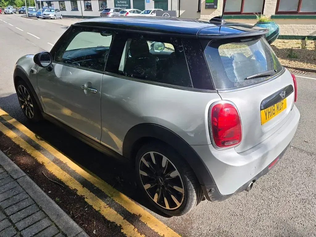 Used Mini Cooper Hatch 136 HP (100 kW) 2018 Silver Hatchback