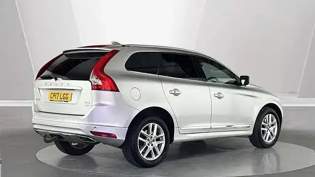 Used Volvo XC60 SE Lux 188 HP (138 kW) 2017 SUV