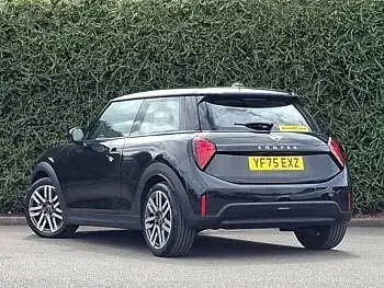 Used Mini Cooper Classic 114 kW (156 HP) 2025 Black Hatchback