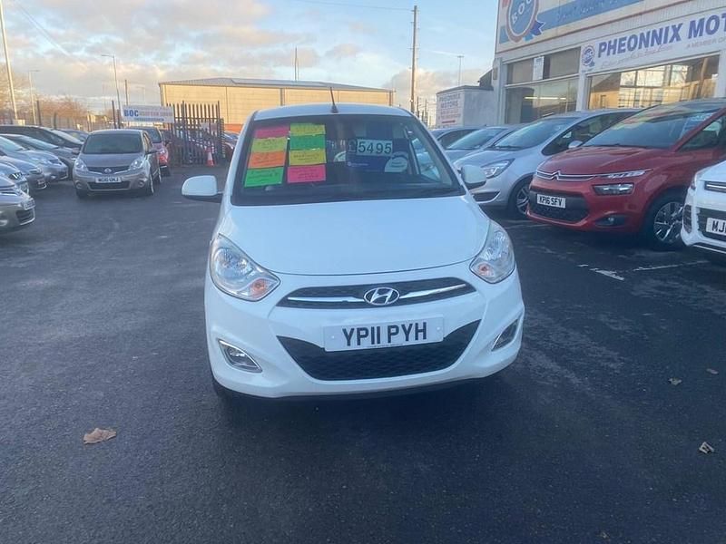 Used Hyundai i10 Active 86 HP (63 kW) 2011 White Hatchback