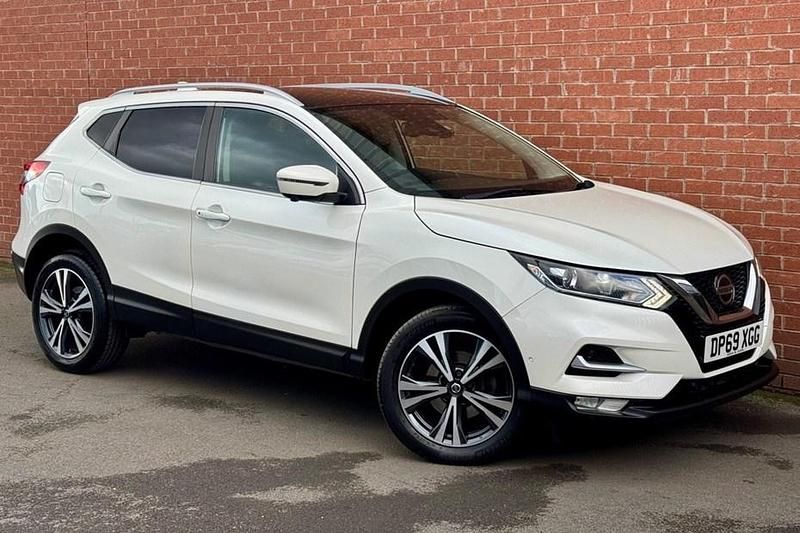 White Used 2020 Nissan Qashqai N-Connecta SUV | £11,250 (Super price) - Image 1/1